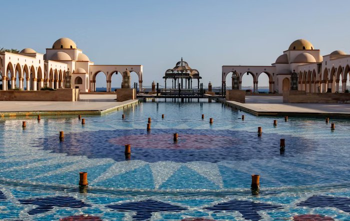 Article Image for Luxury Travel and Experiential Tourism